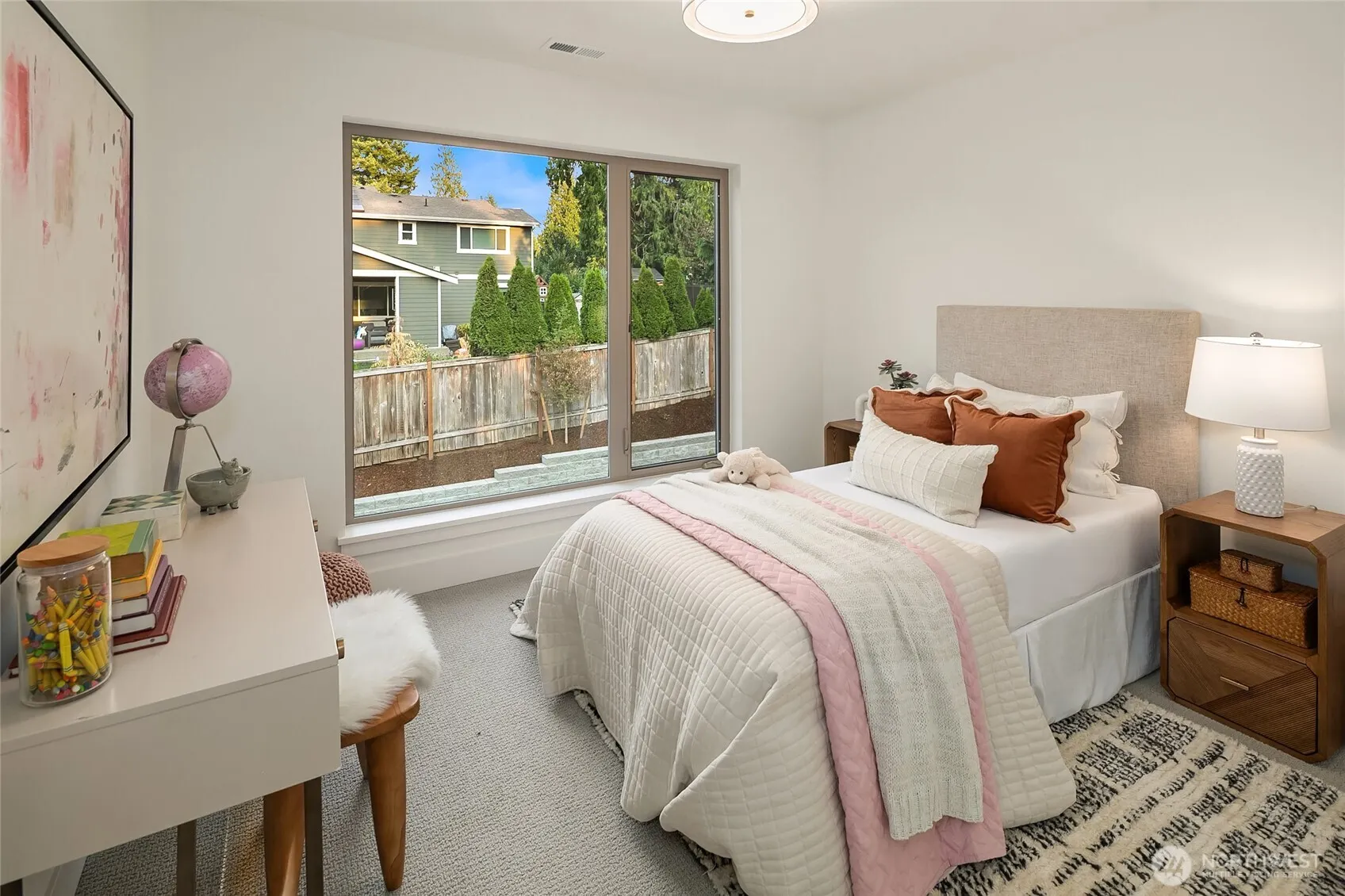 12917 NE 78th Place , Kirkland, WA 98033
