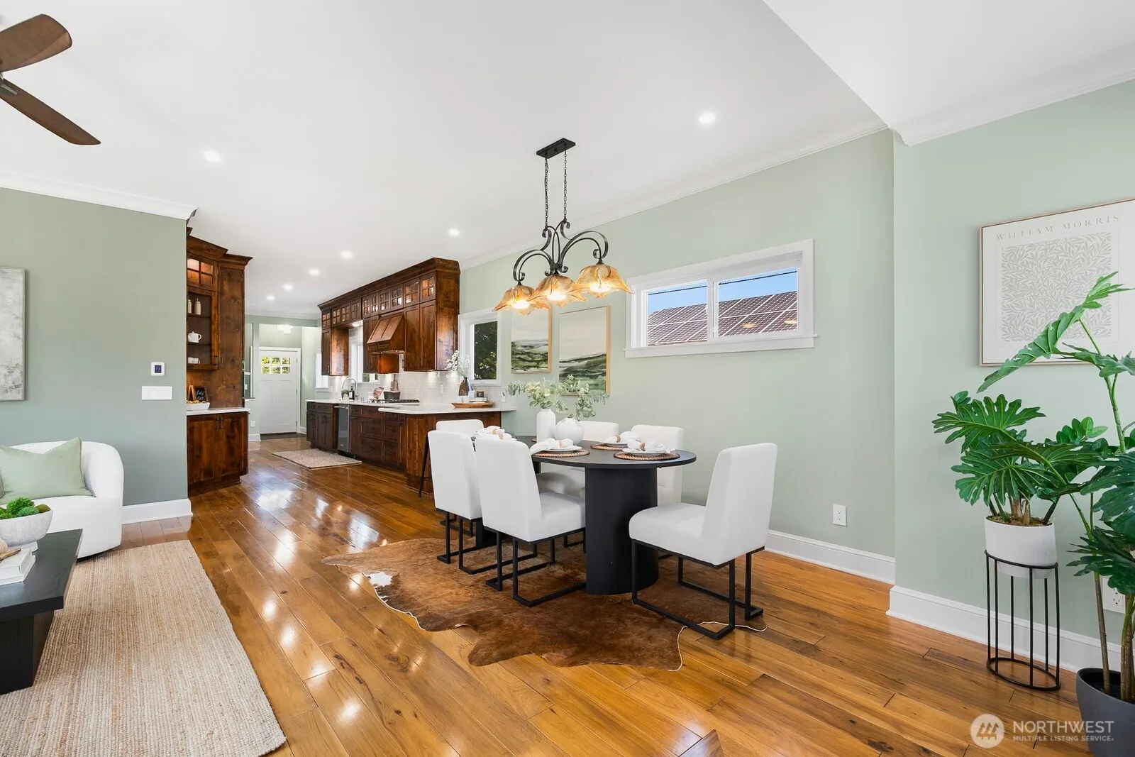 3247 Walnut Ave SW, Seattle, WA 98116