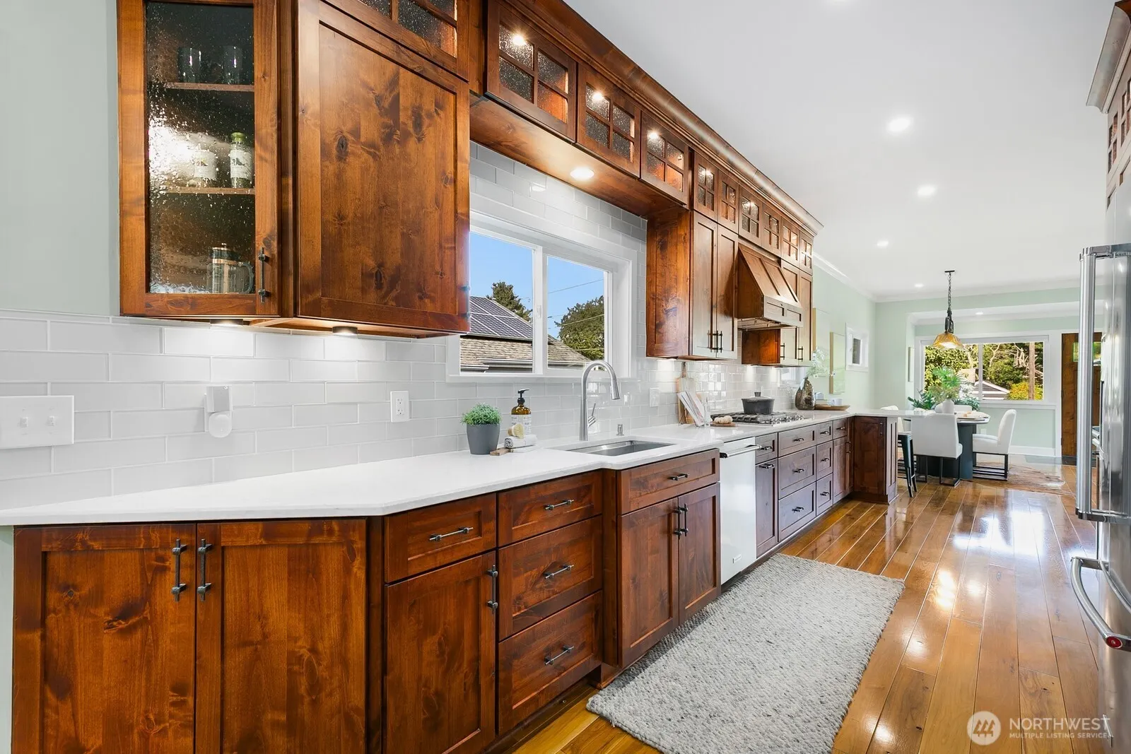 3247 Walnut Ave SW, Seattle, WA 98116