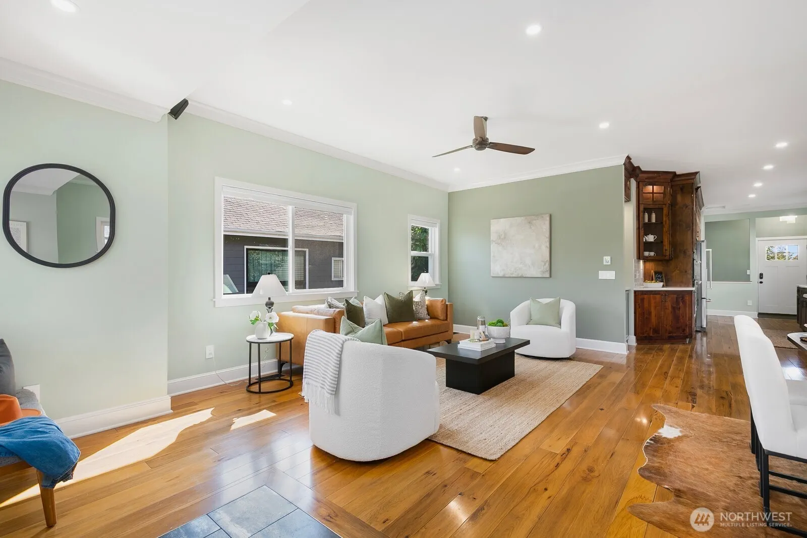 3247 Walnut Ave SW, Seattle, WA 98116