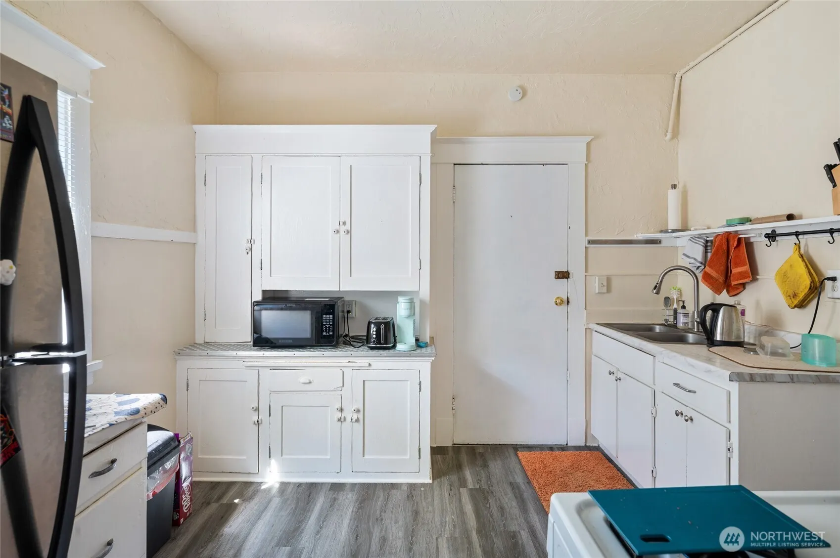 800 Harrison Street , Seattle, WA 98109