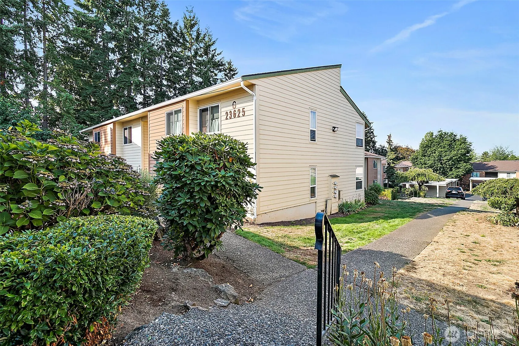 23625 112th Avenue SE #G201, Kent, WA 98031
