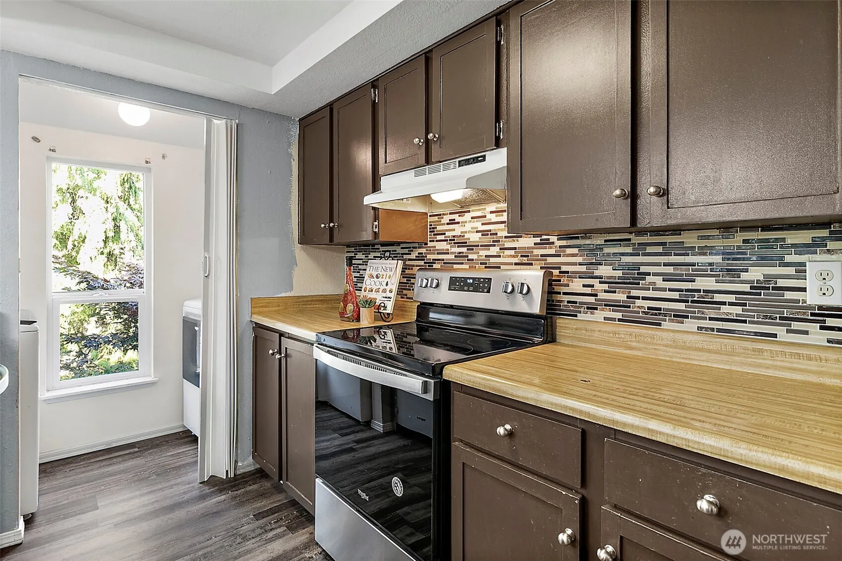 23625 112th Avenue SE #G201, Kent, WA 98031