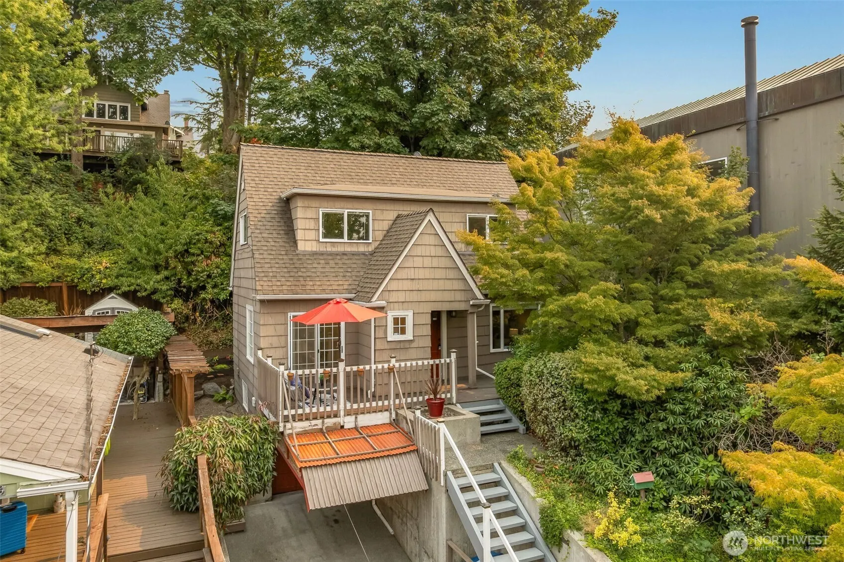 2524 12th Avenue W, Seattle, WA 98119