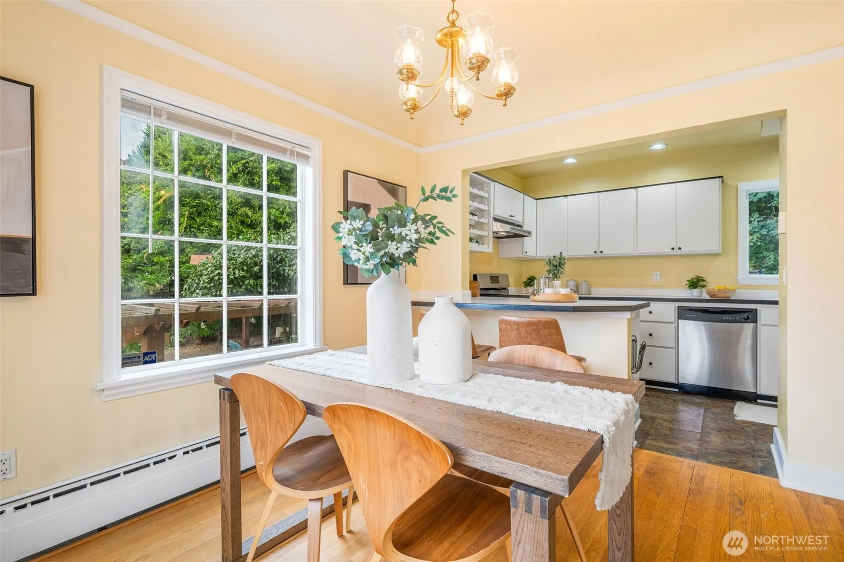 2524 12th Avenue W, Seattle, WA 98119