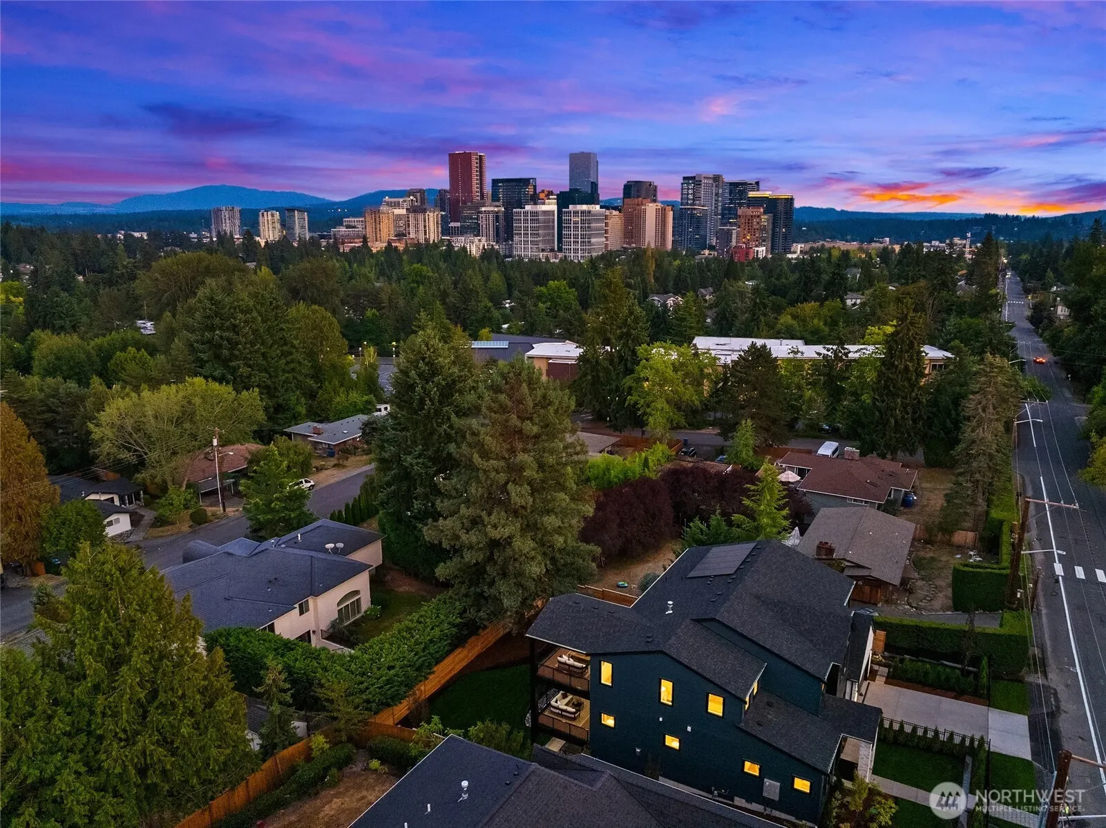 1822 100th Ave NE, Bellevue, WA 98004