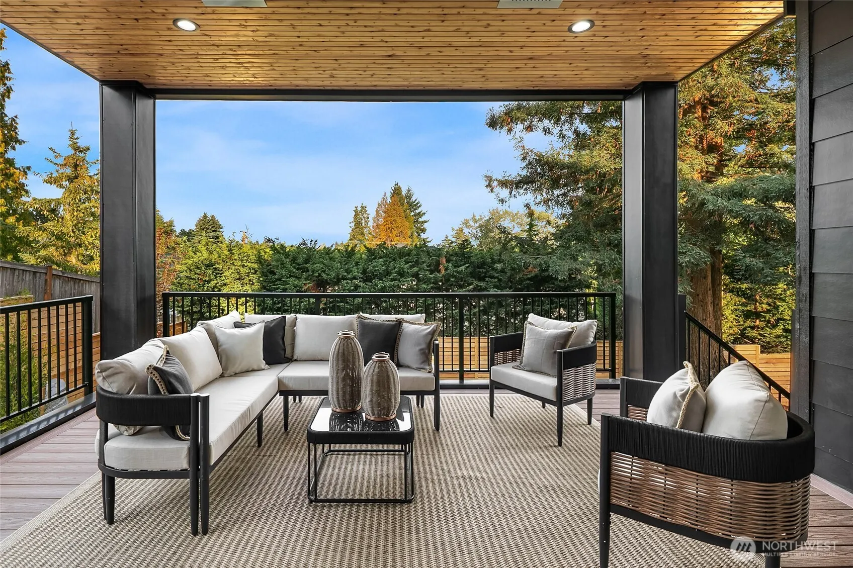 1822 100th Ave NE, Bellevue, WA 98004