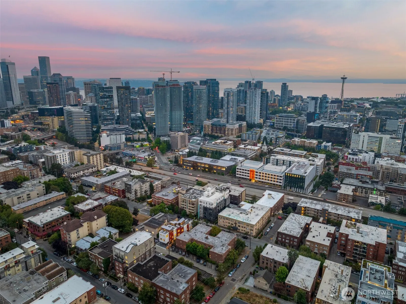 318 F Bellevue Avenue E, Seattle, WA 98102