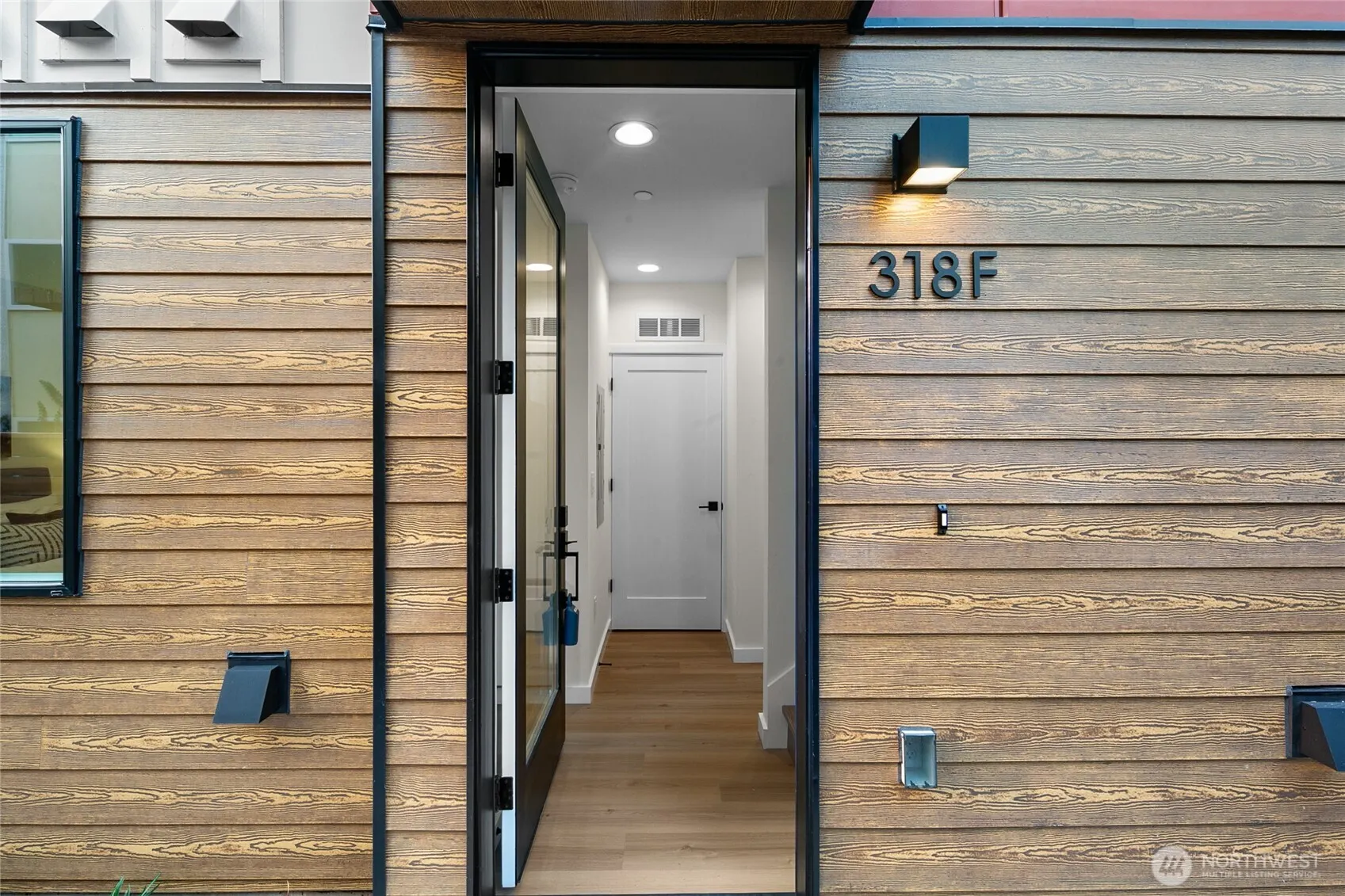 318 F Bellevue Avenue E, Seattle, WA 98102