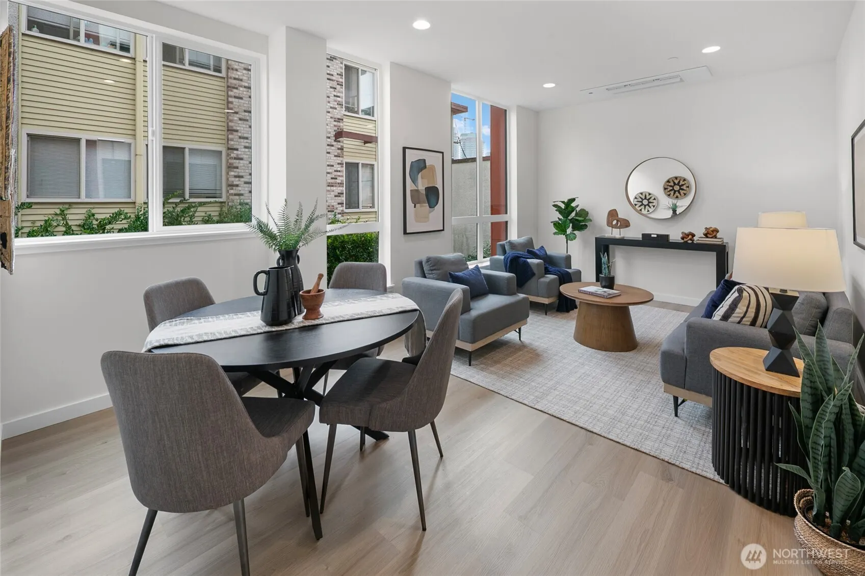 318 F Bellevue Avenue E, Seattle, WA 98102