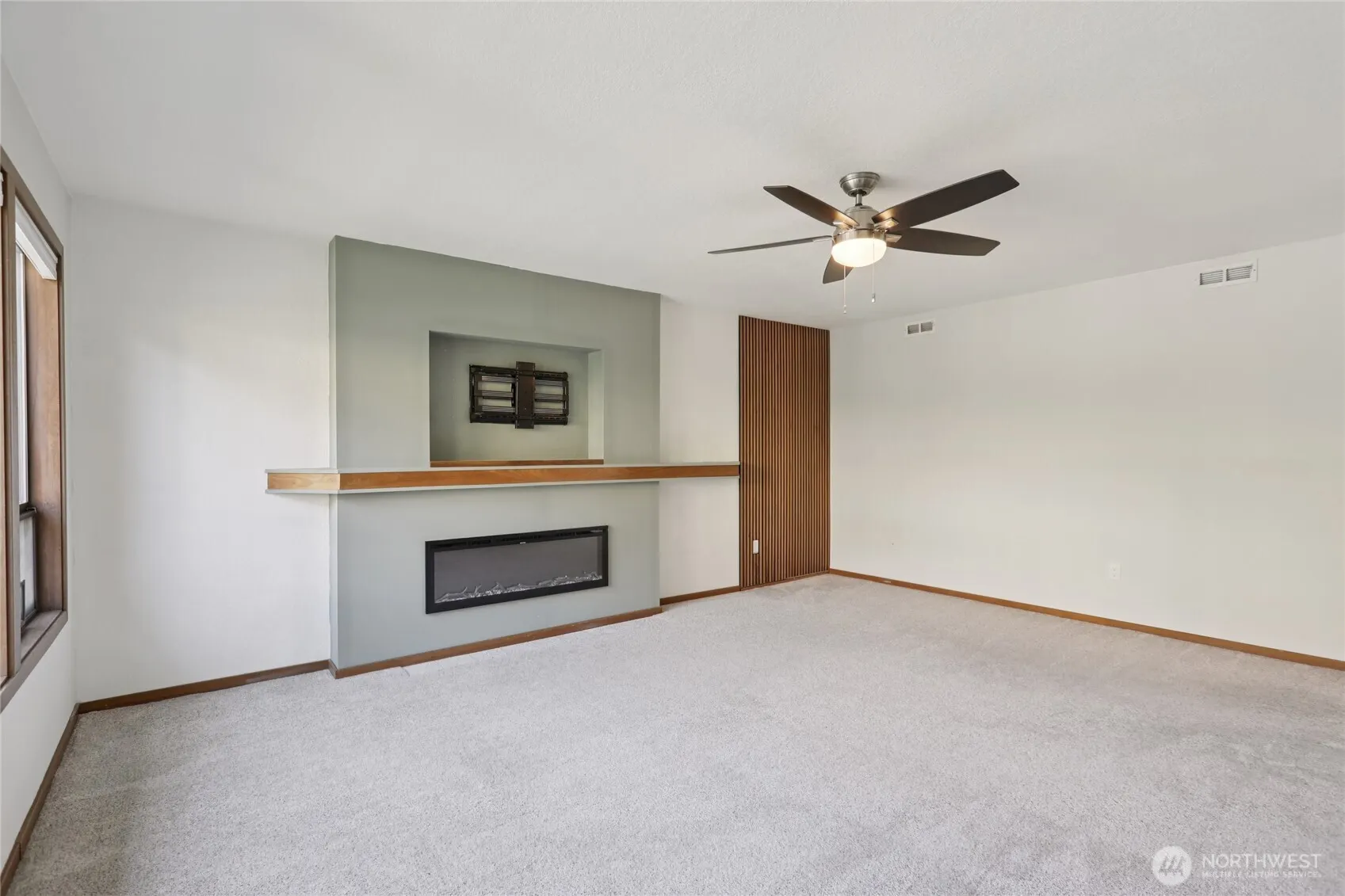 11620 100th Avenue NE #C212, Kirkland, WA 98034