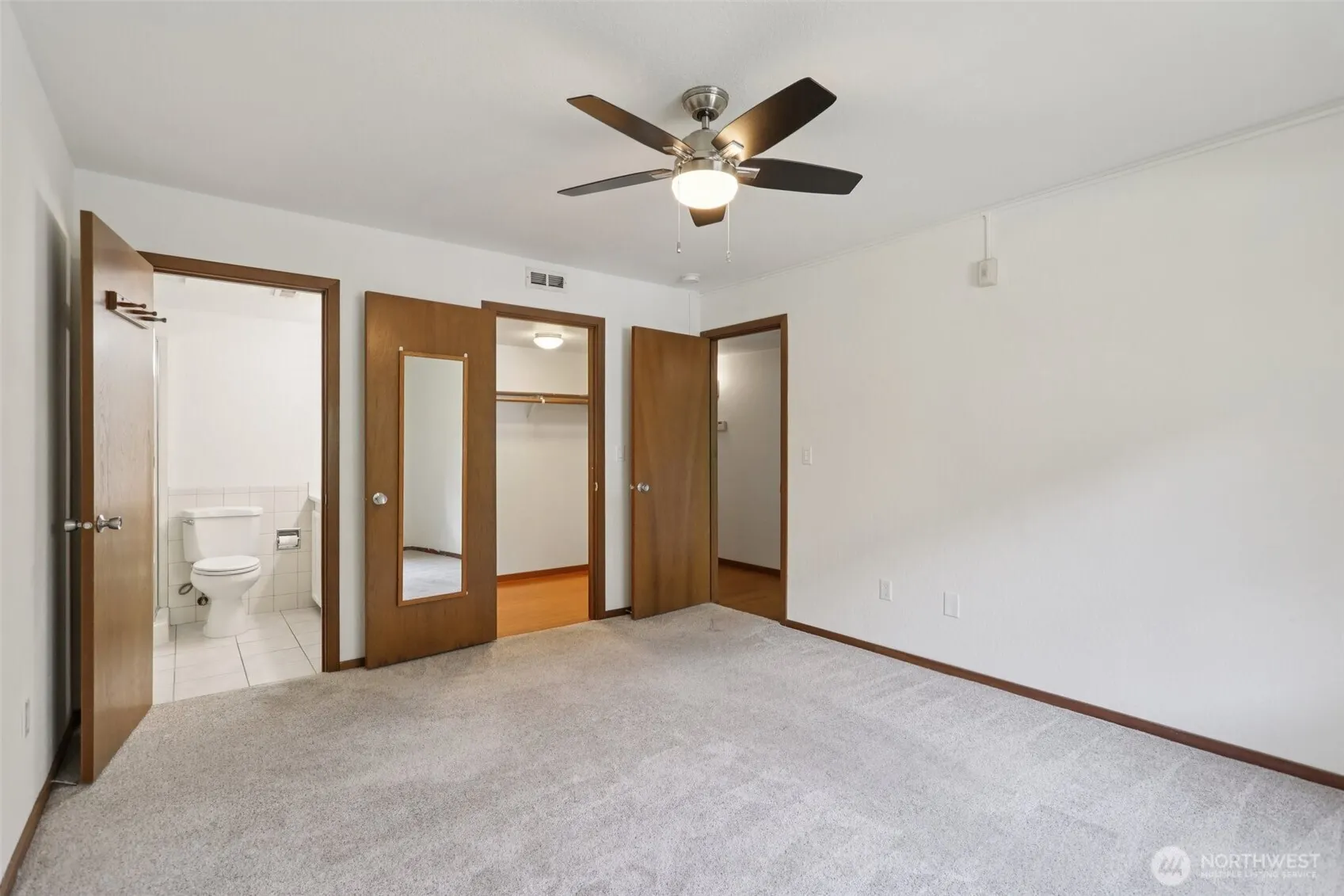 11620 100th Avenue NE #C212, Kirkland, WA 98034