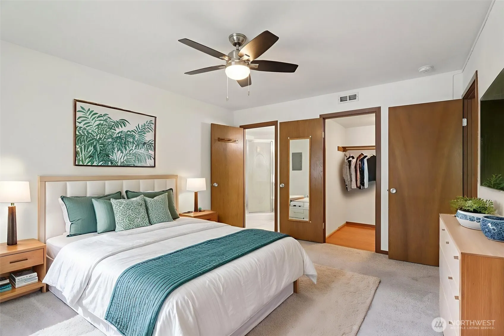 11620 100th Avenue NE #C212, Kirkland, WA 98034