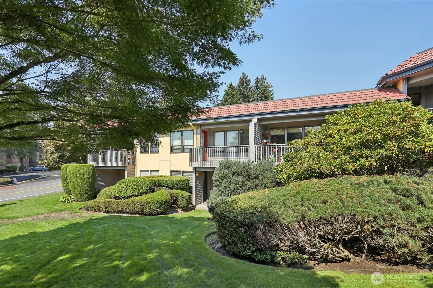 11620 100th Avenue NE #C212, Kirkland, WA 98034