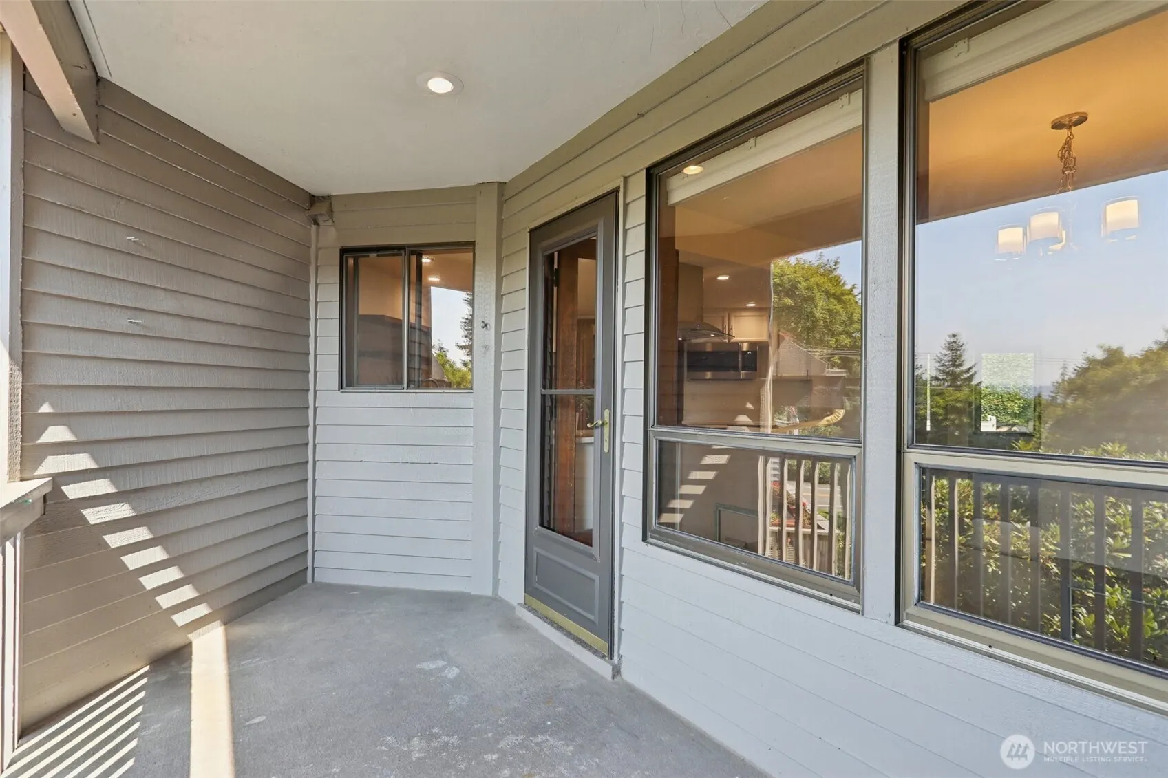 11620 100th Avenue NE #C212, Kirkland, WA 98034