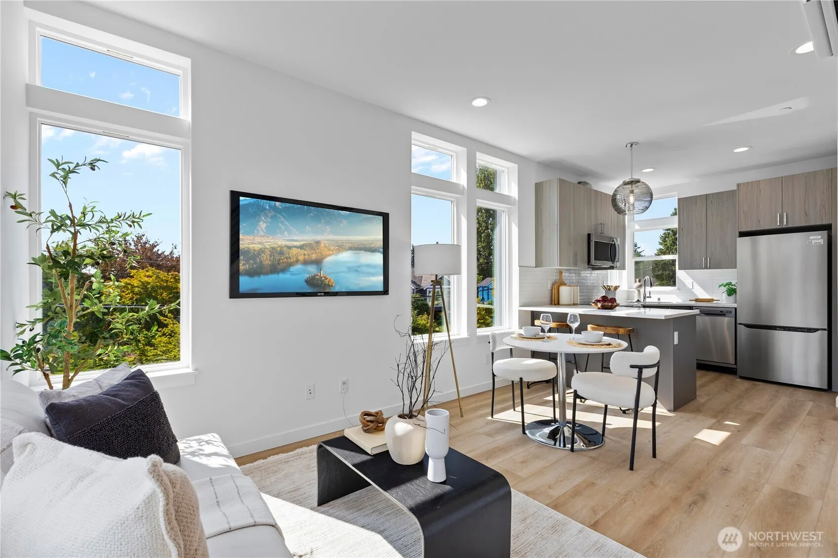 8303 A 12th Avenue NW, Seattle, WA 98117