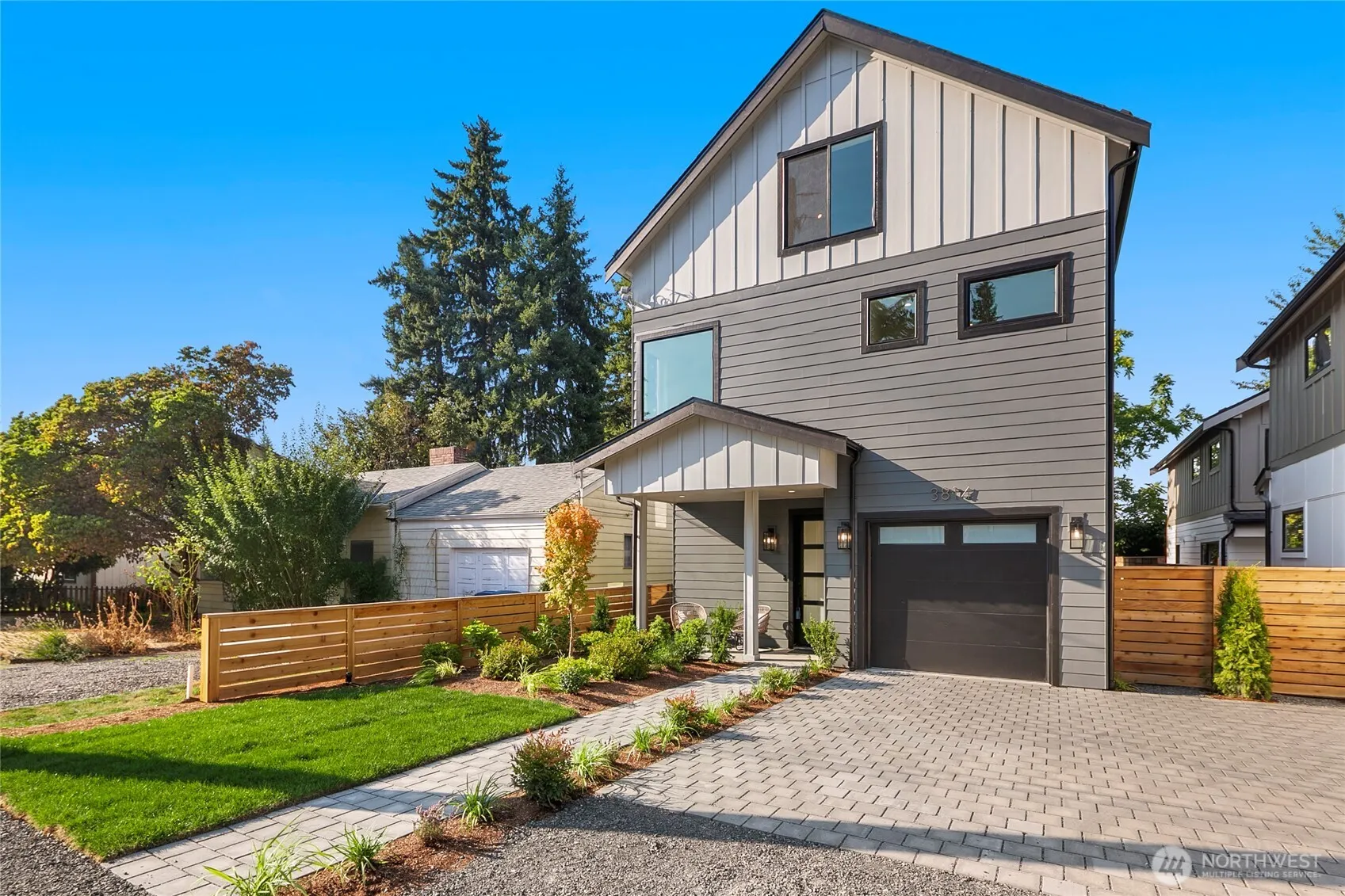 3814 NE 89th Street , Seattle, WA 98115