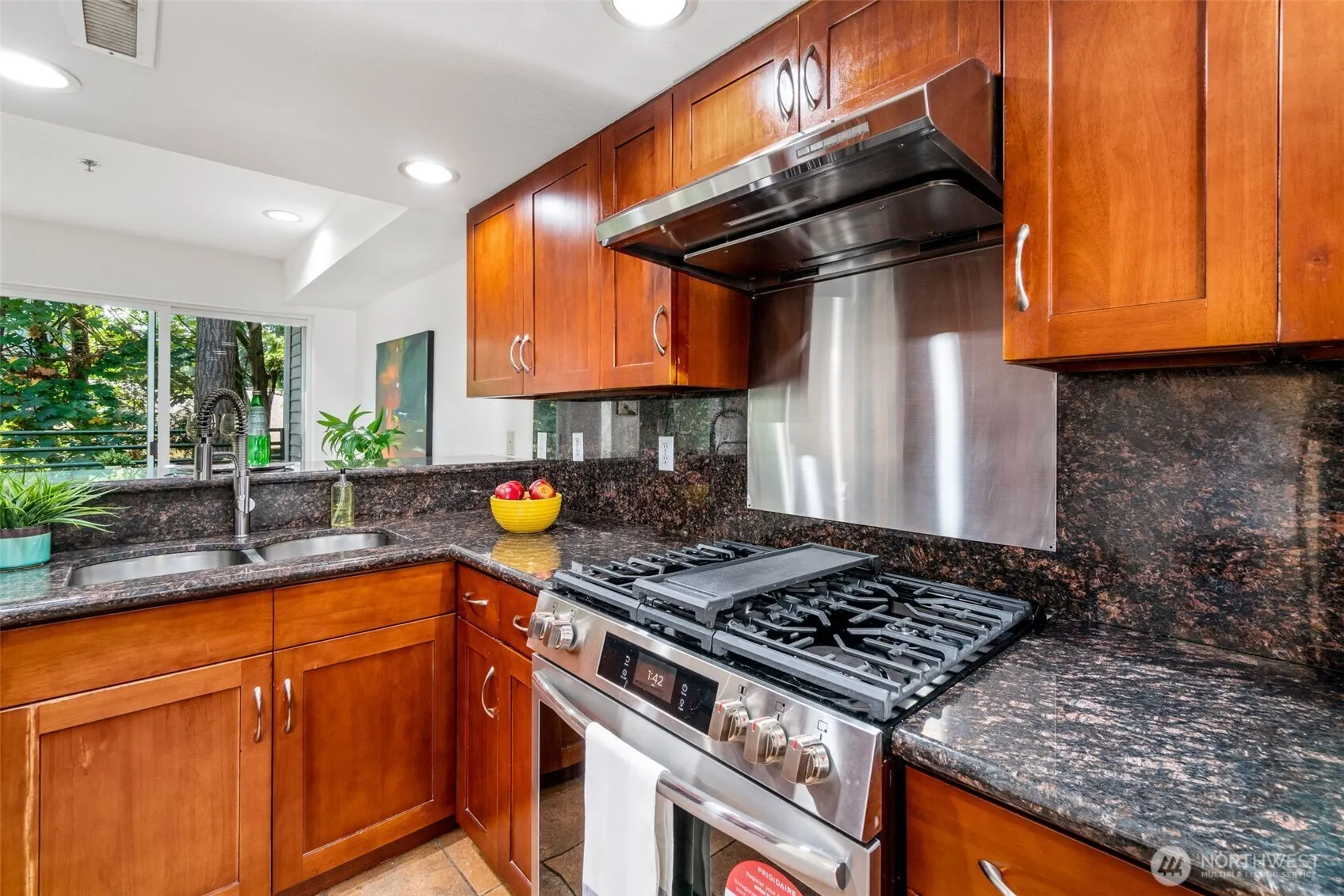 16225 Northup Way #A202, Bellevue, WA 98008