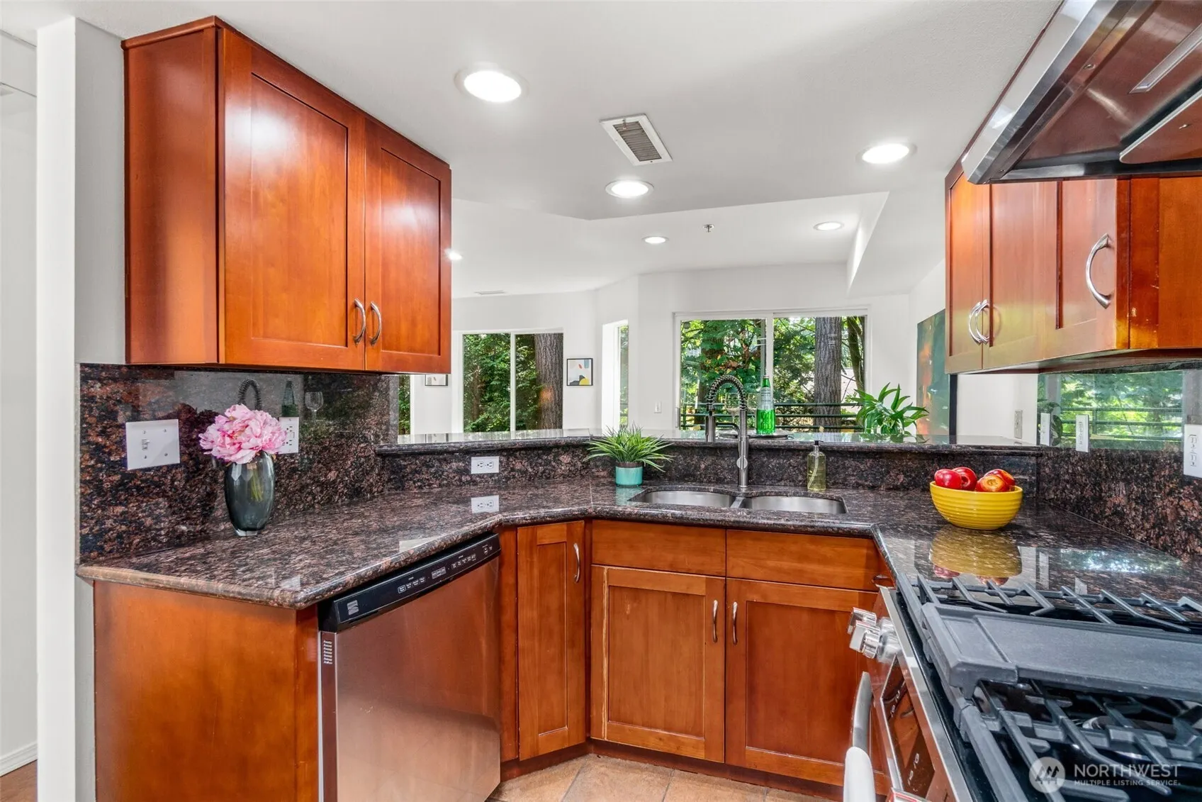 16225 Northup Way #A202, Bellevue, WA 98008