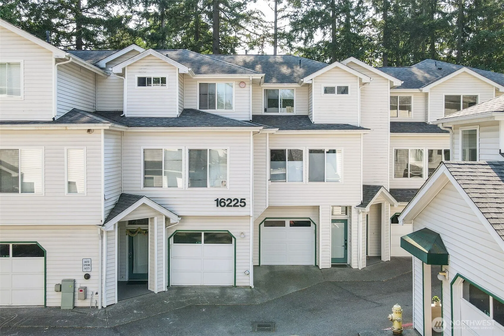 16225 Northup Way #A202, Bellevue, WA 98008