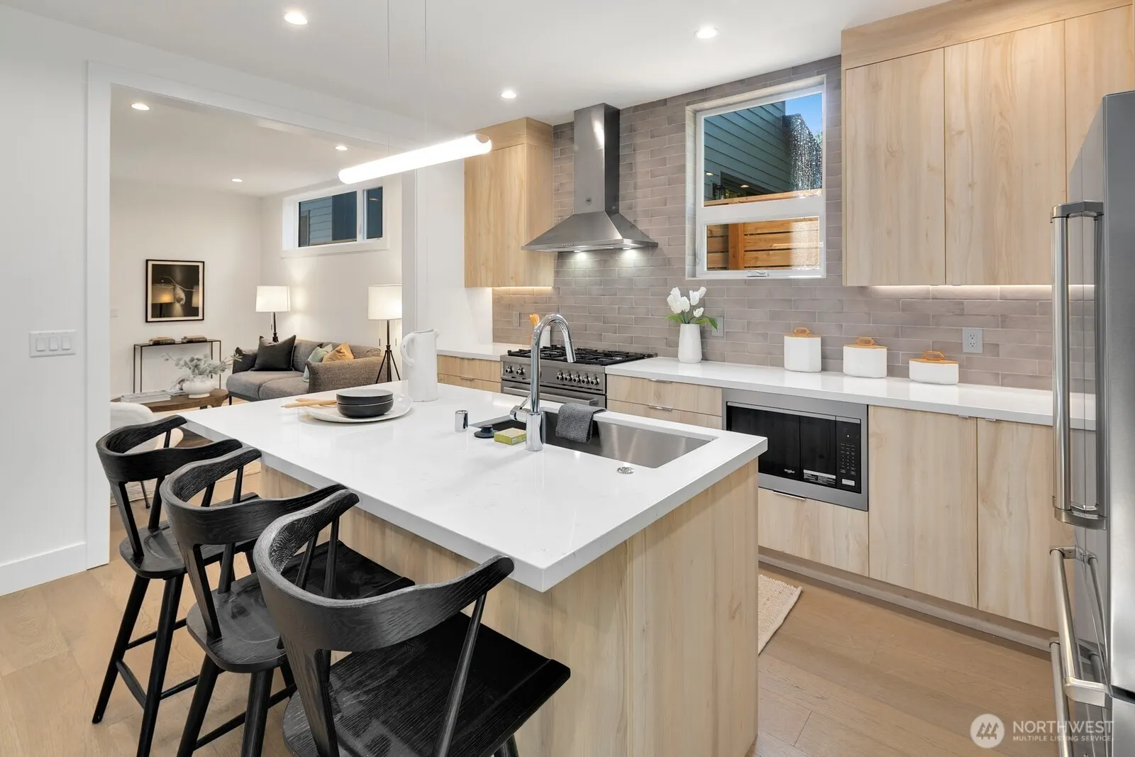 3816 NE 89th Street , Seattle, WA 98115