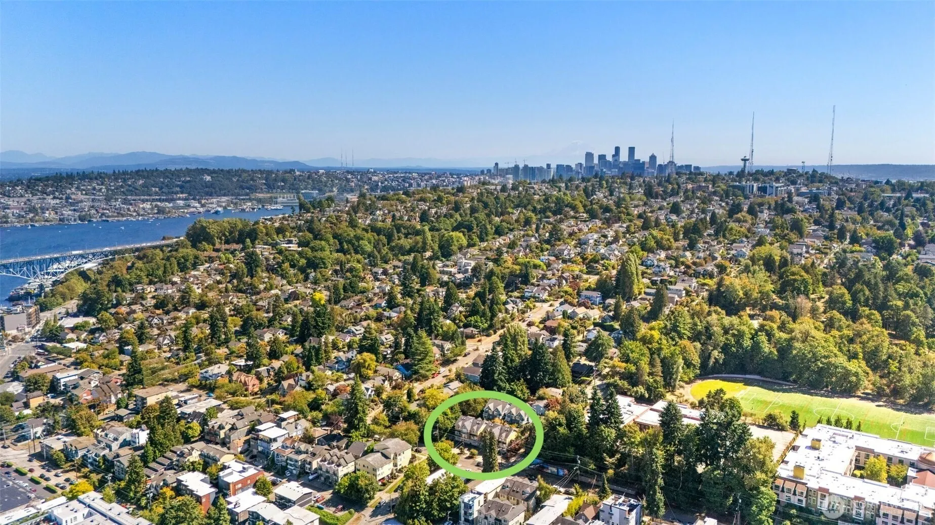 21 W Florentia Street , Seattle, WA 98119