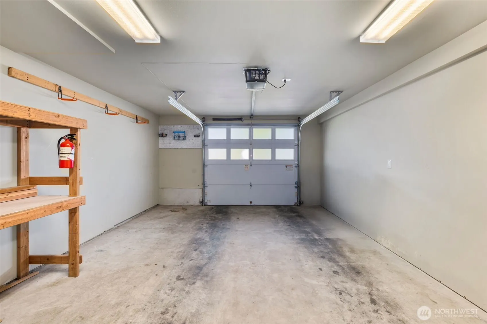 21 W Florentia Street , Seattle, WA 98119