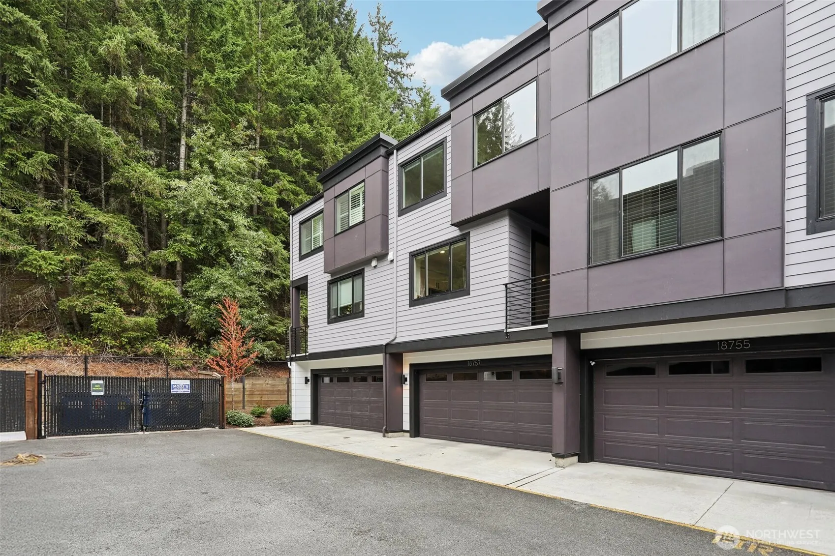 18757 76th Avenue W, Lynnwood, WA 98037-4113