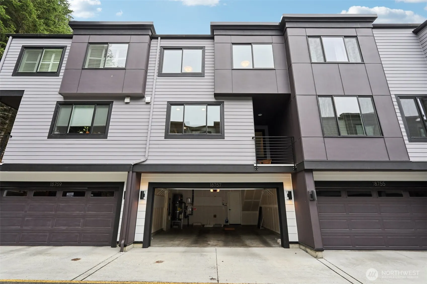 18757 76th Avenue W, Lynnwood, WA 98037-4113