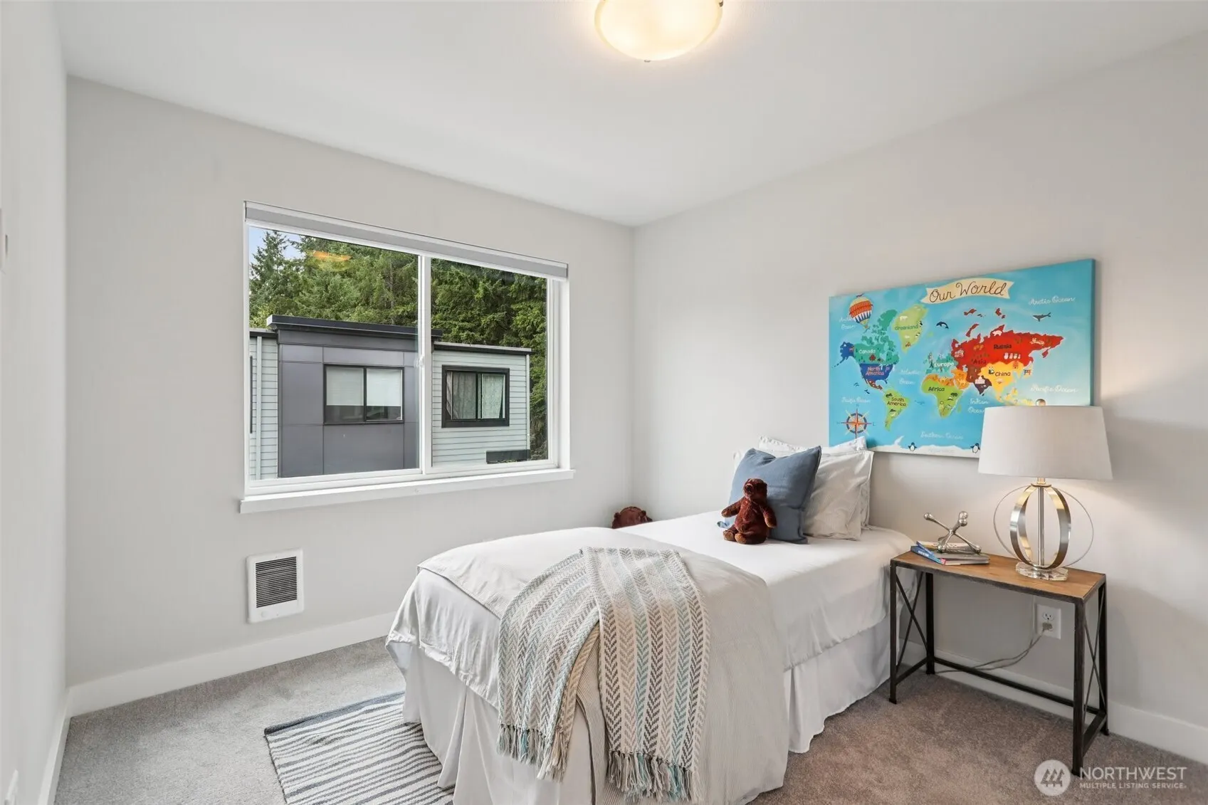18757 76th Avenue W, Lynnwood, WA 98037-4113