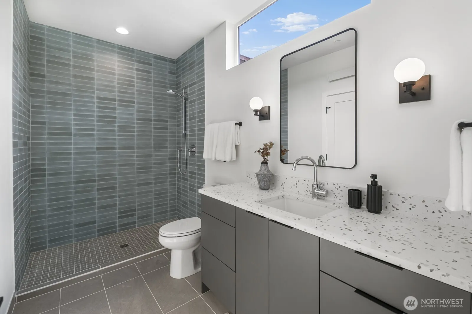 318 Bellevue Avenue E #A, Seattle, WA 98102