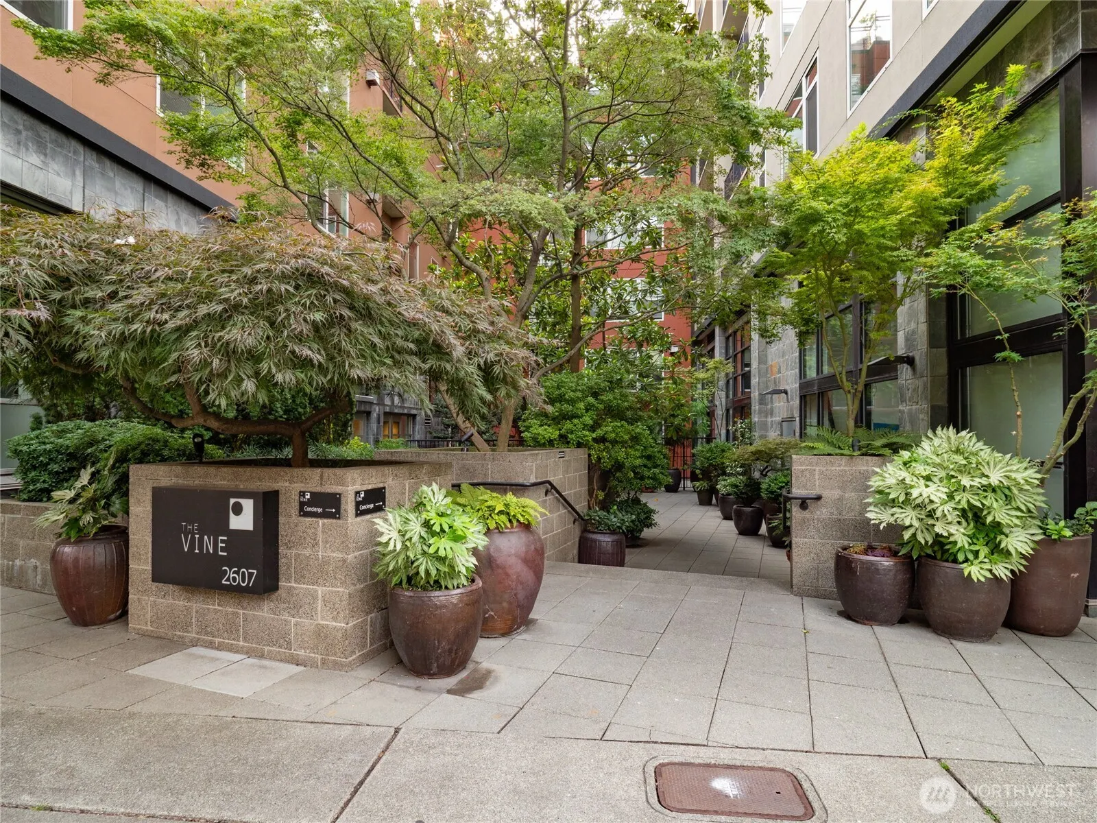 2607 Western Avenue #456, Seattle, WA 98121