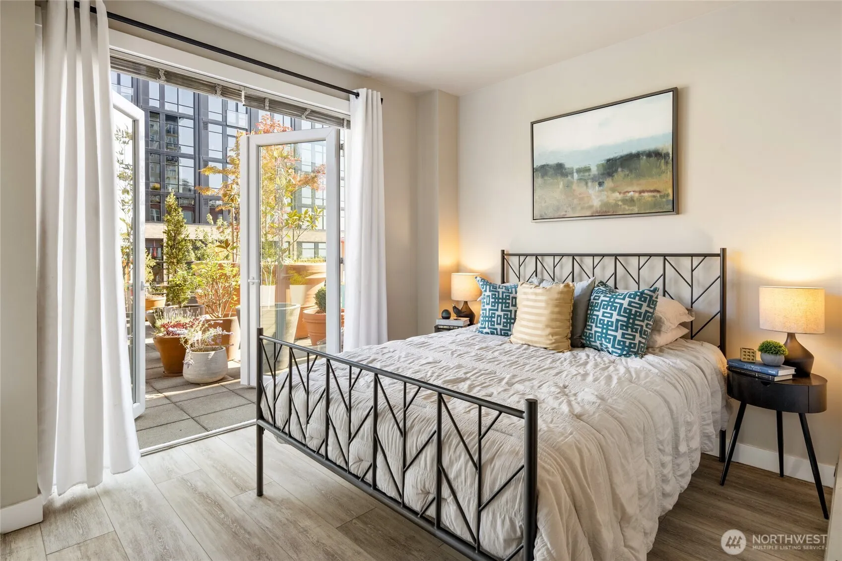 2607 Western Avenue #456, Seattle, WA 98121