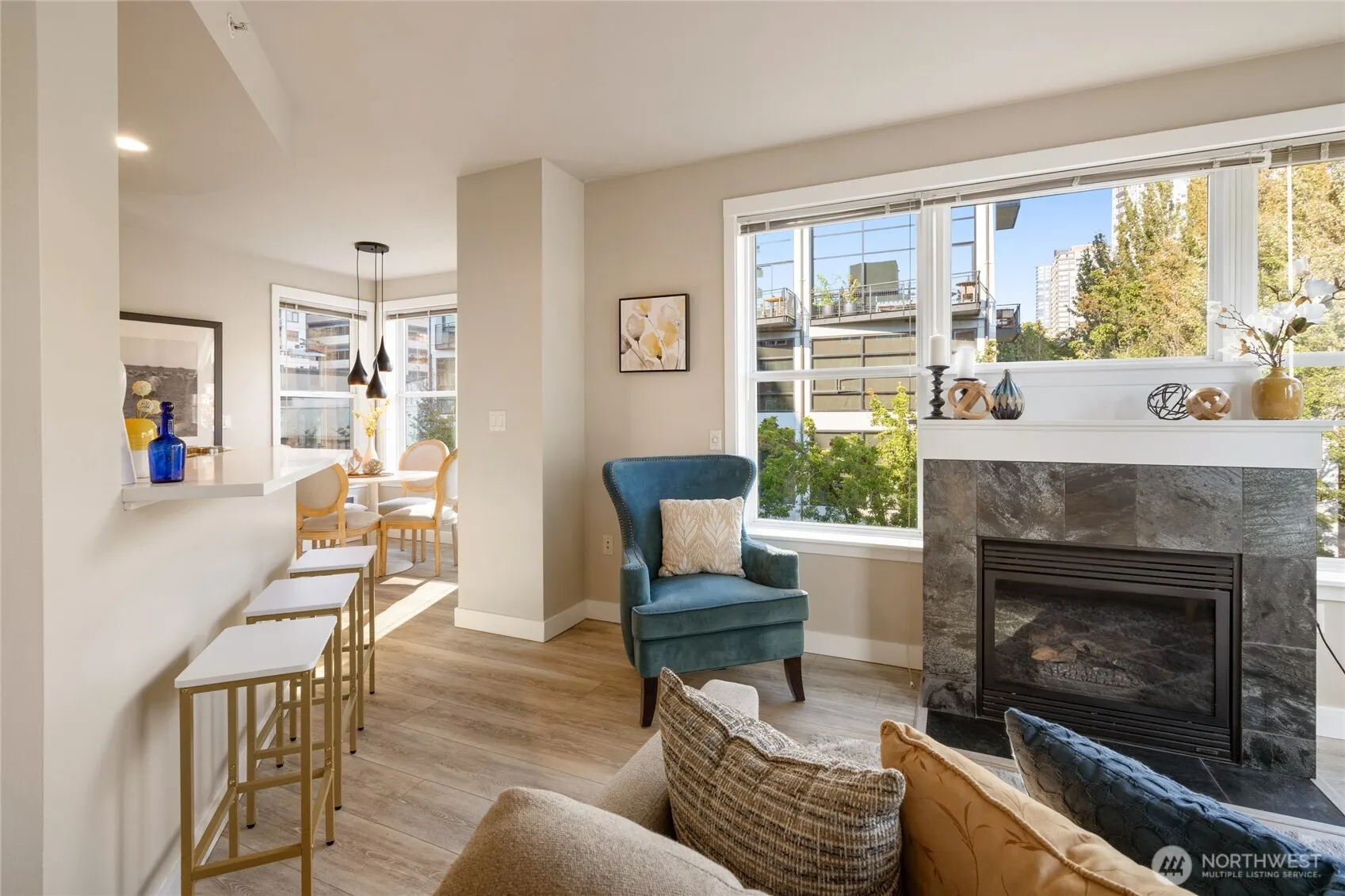 2607 Western Avenue #456, Seattle, WA 98121
