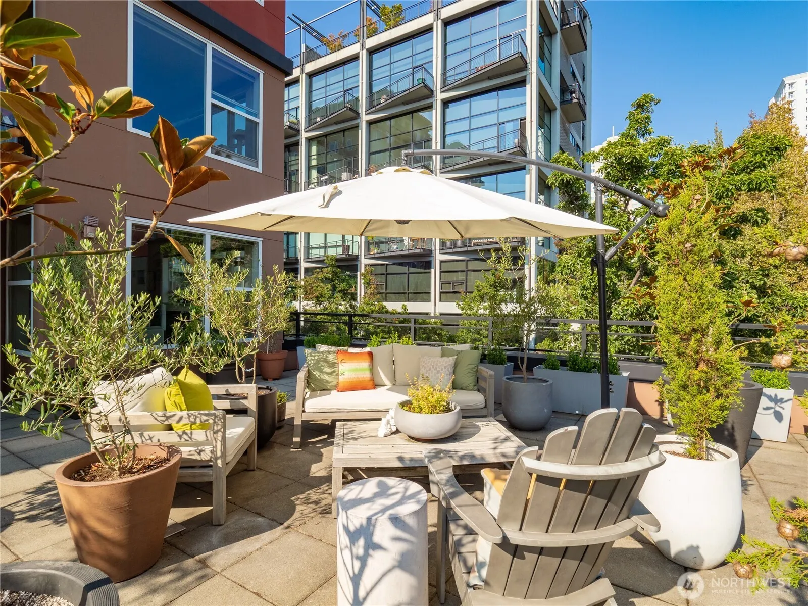 2607 Western Avenue #456, Seattle, WA 98121