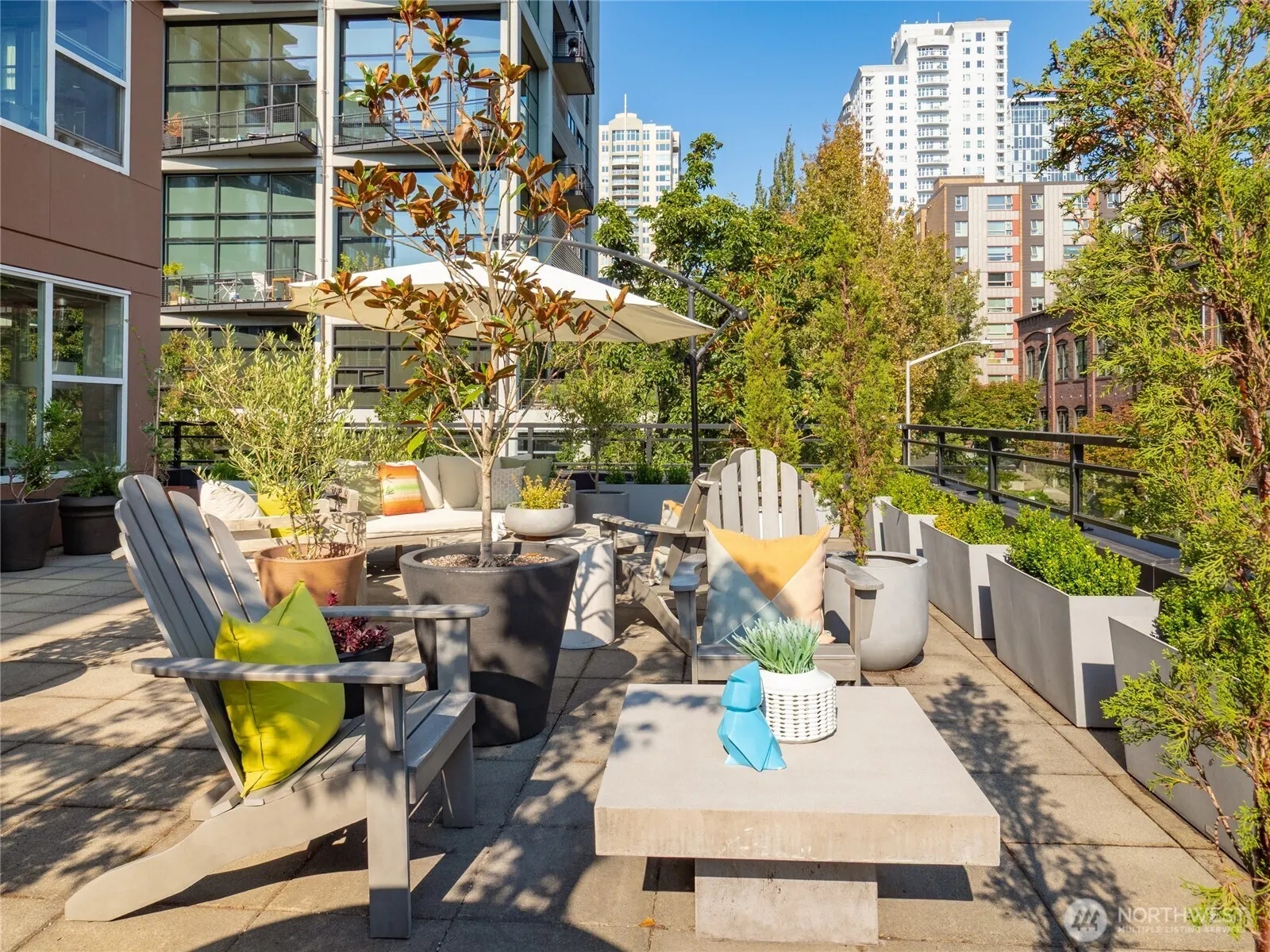 2607 Western Avenue #456, Seattle, WA 98121
