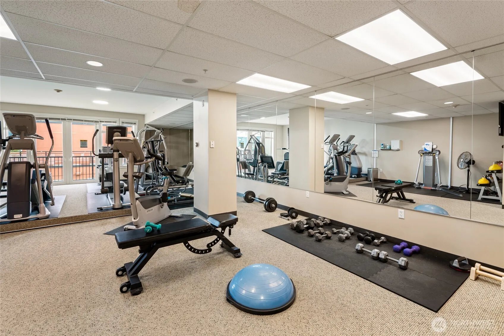 2607 Western Avenue #456, Seattle, WA 98121