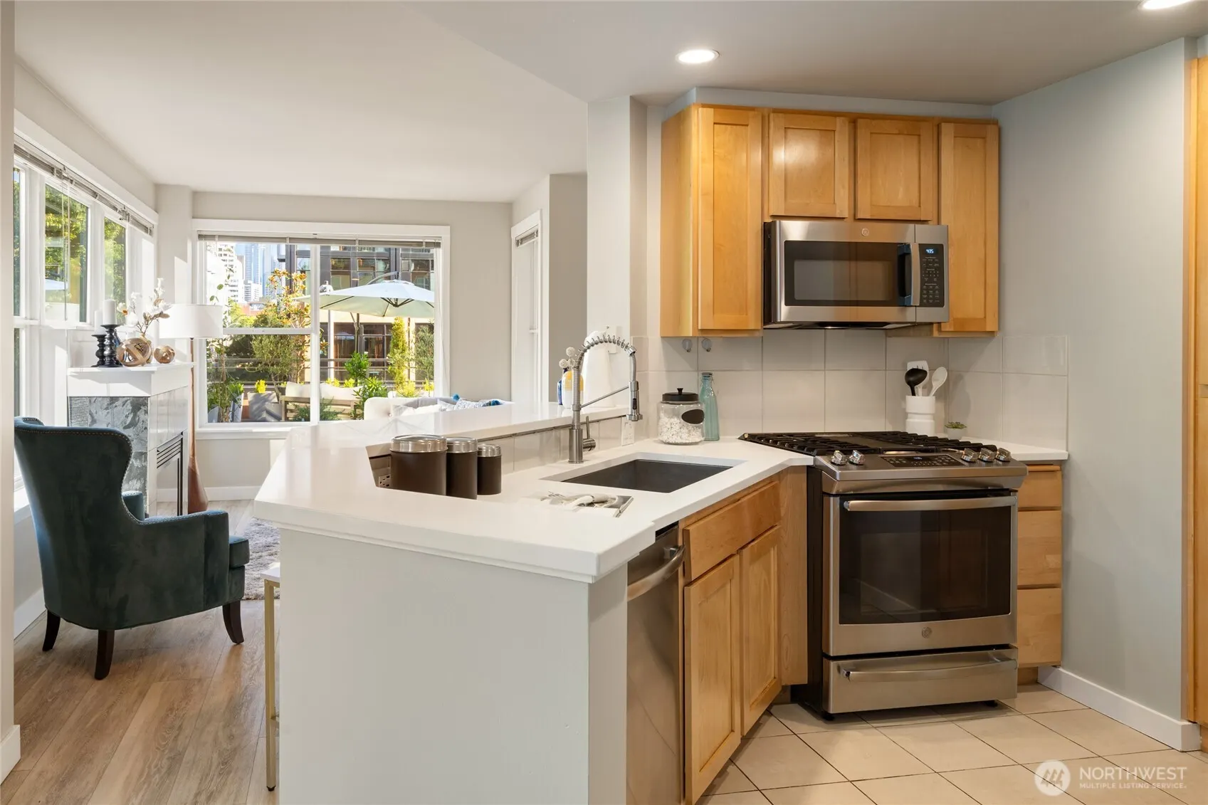 2607 Western Avenue #456, Seattle, WA 98121