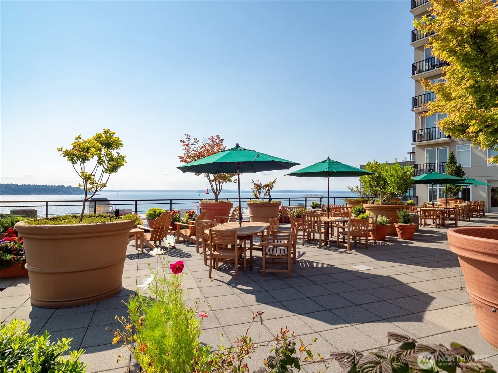 2607 Western Avenue #456, Seattle, WA 98121