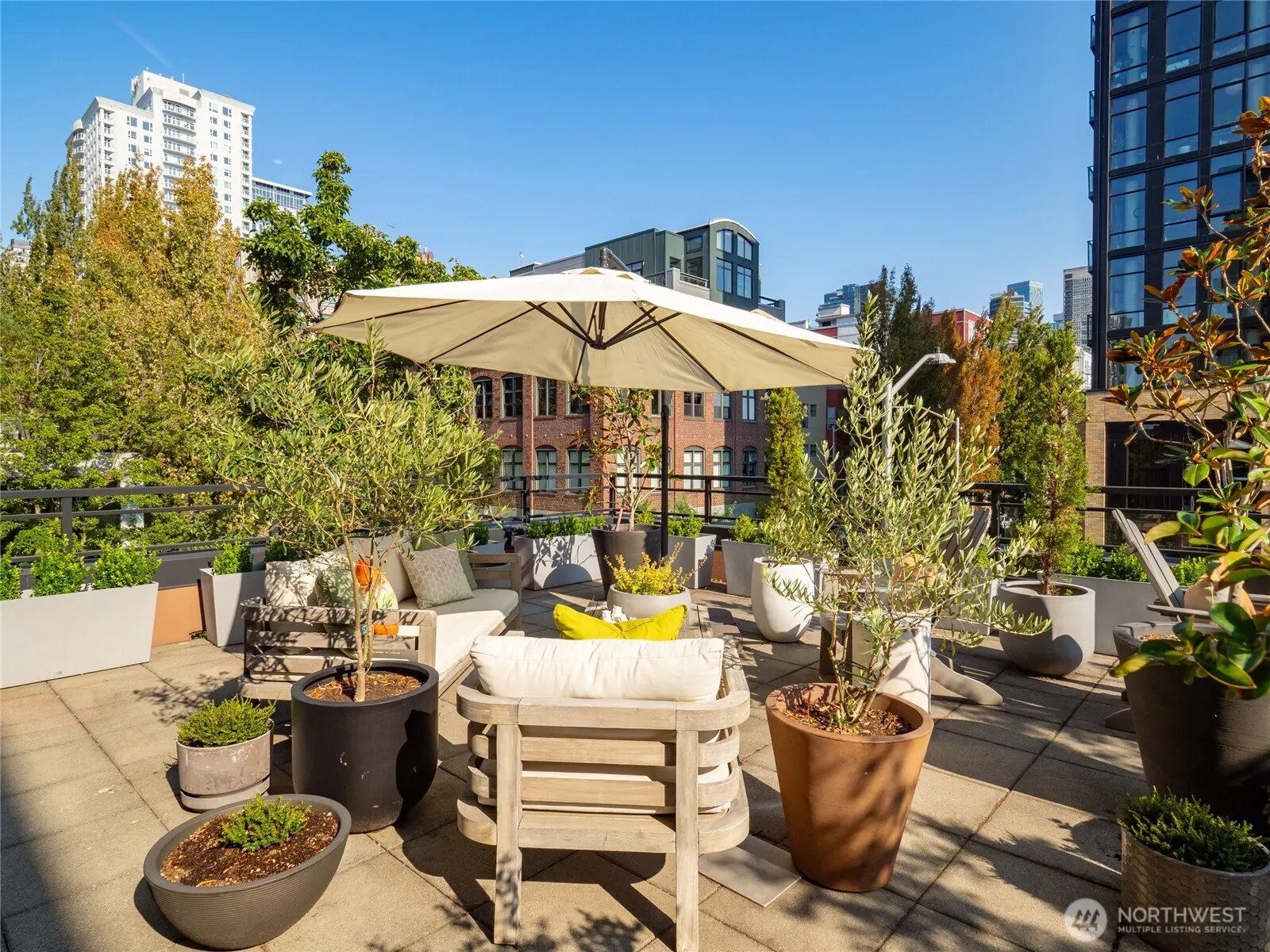 2607 Western Avenue #456, Seattle, WA 98121