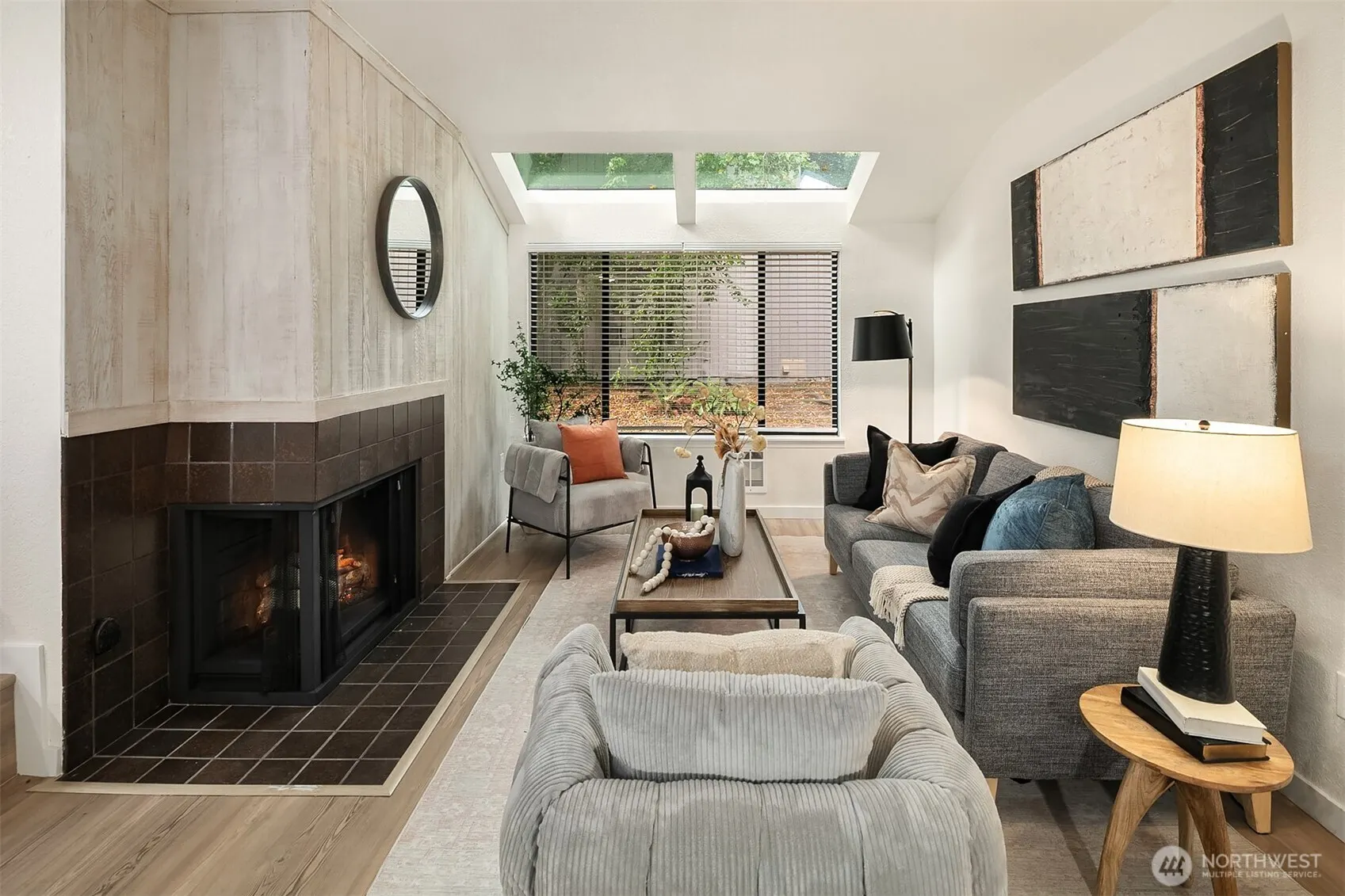4015 145th Avenue NE, Bellevue, WA 98007