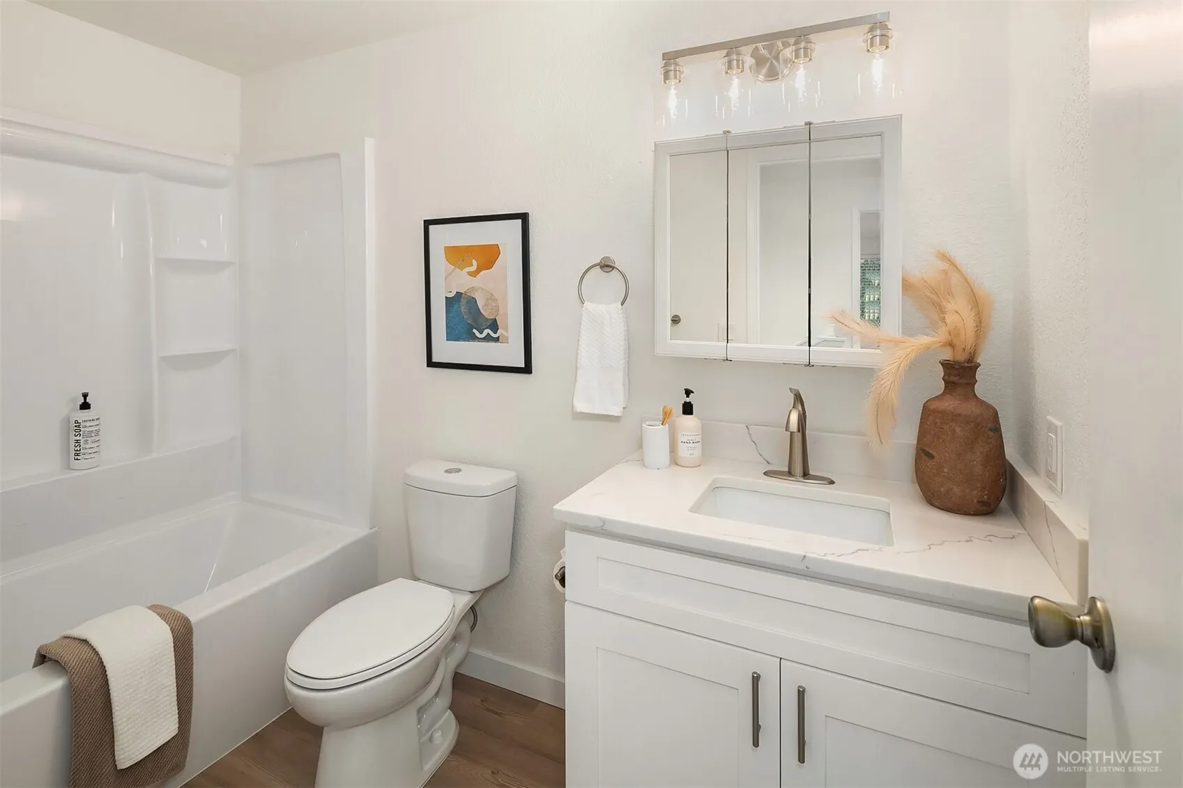 4015 145th Avenue NE, Bellevue, WA 98007