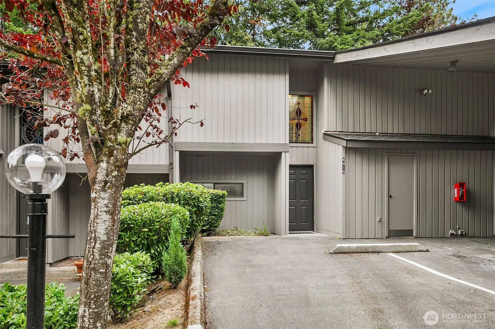 4015 145th Avenue NE, Bellevue, WA 98007