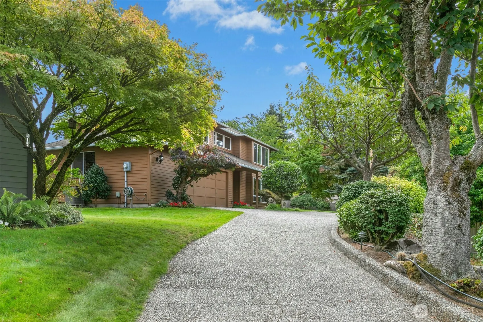 6218 113th Place SE, Bellevue, WA 98006