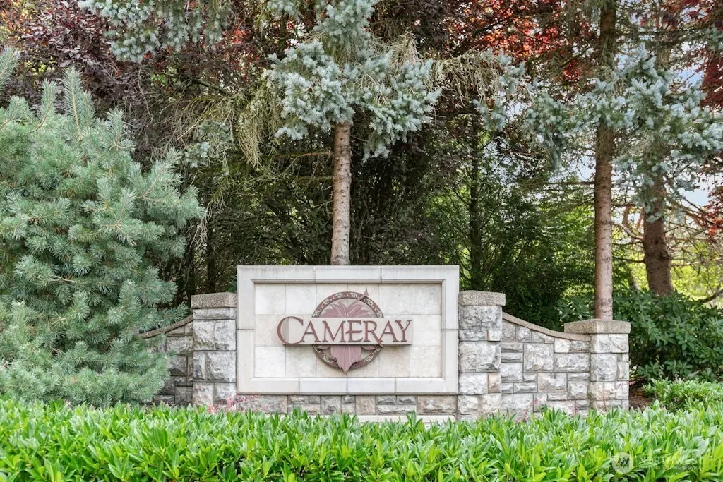 572 241st Lane SE, Sammamish, WA 98074