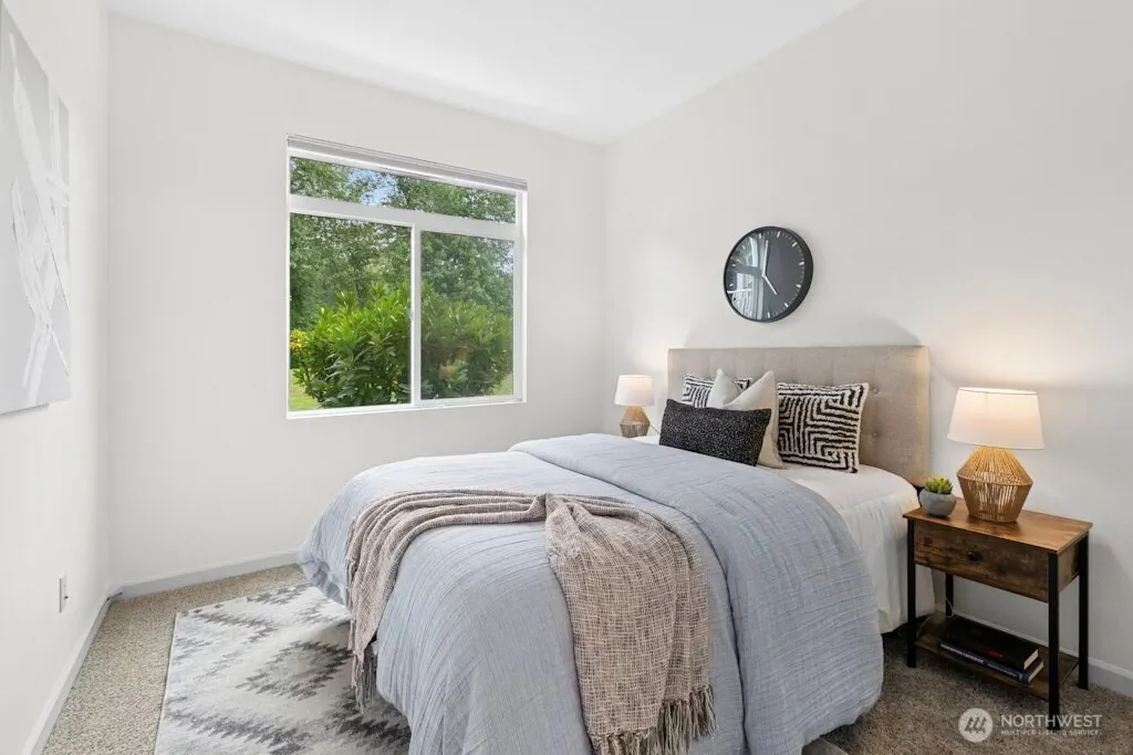 572 241st Lane SE, Sammamish, WA 98074