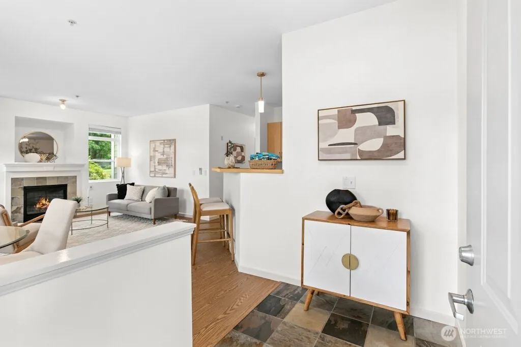 572 241st Lane SE, Sammamish, WA 98074