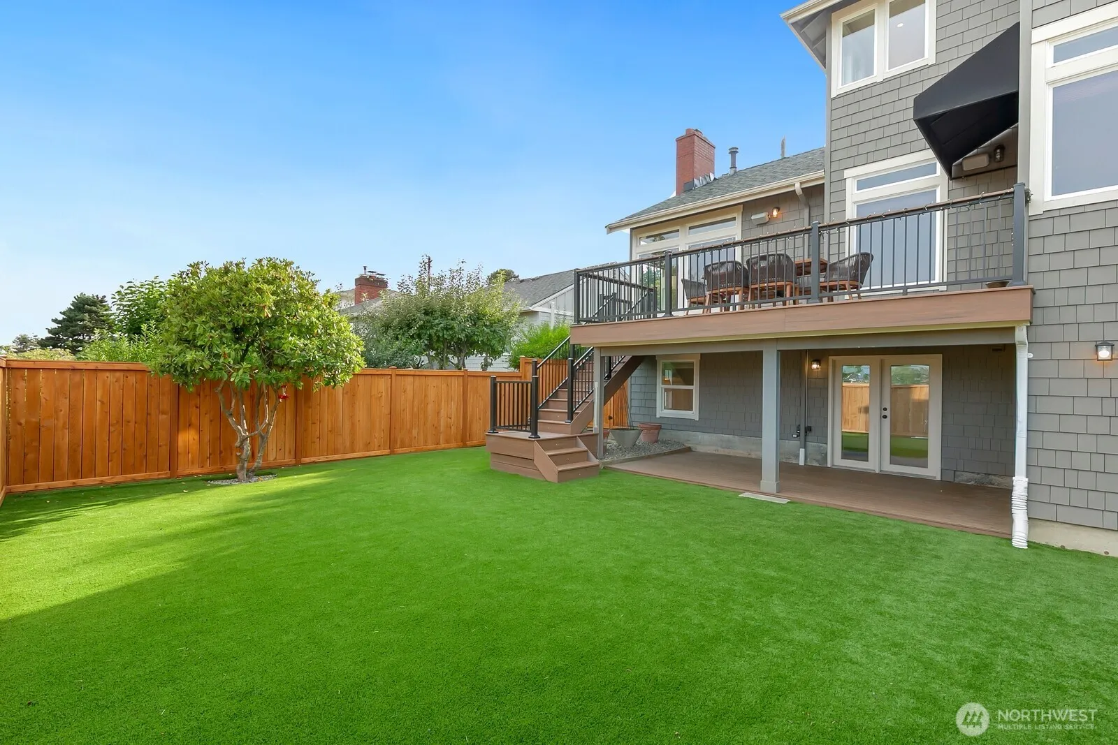 3016 37th Avenue W, Seattle, WA 98199