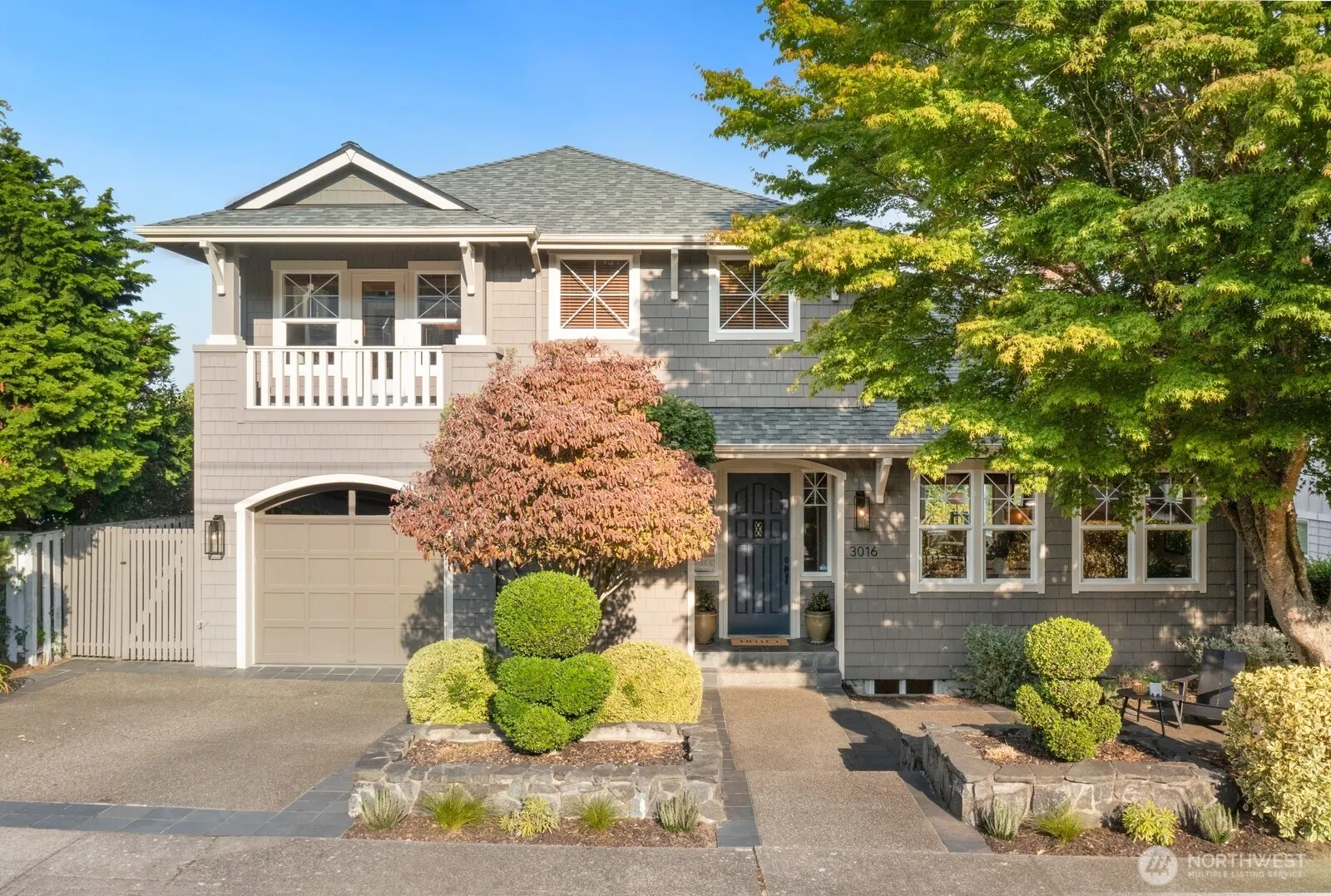 3016 37th Avenue W, Seattle, WA 98199