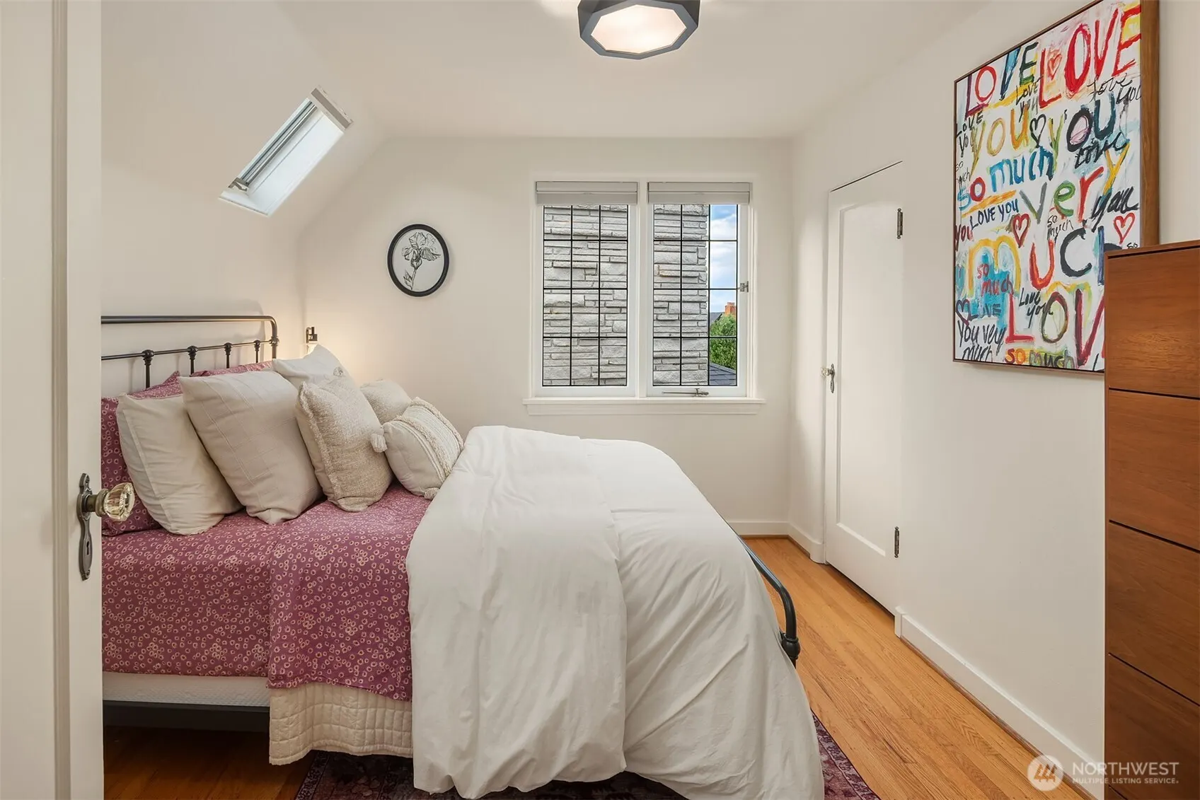 2459 Montavista Place W, Seattle, WA 98199
